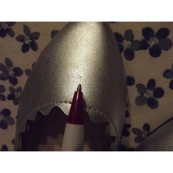 Nicole Miller Shoes 6M Silver Metallic Pointed Toe Parametta Flats 6 rubber heel - Picture 4 of 10